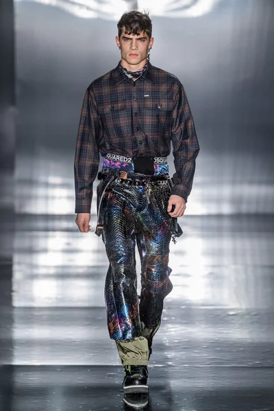 Look 25